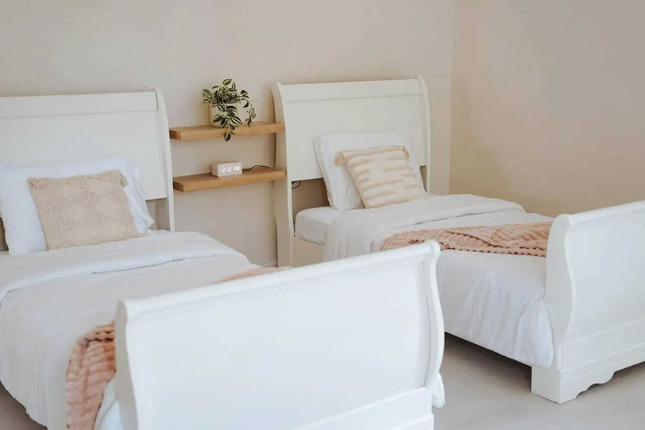 Blissful Tides Villa Hope Bay Vakantiehuis